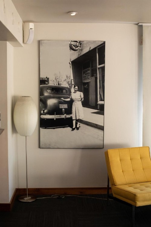 Modern Hotel - image 20
