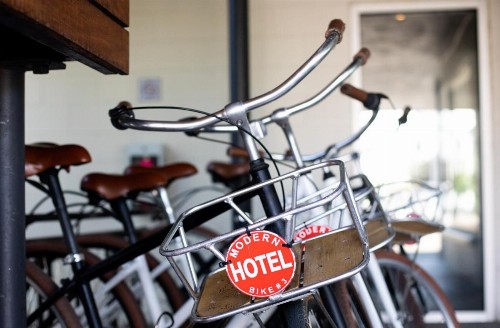 Modern Hotel - image 5