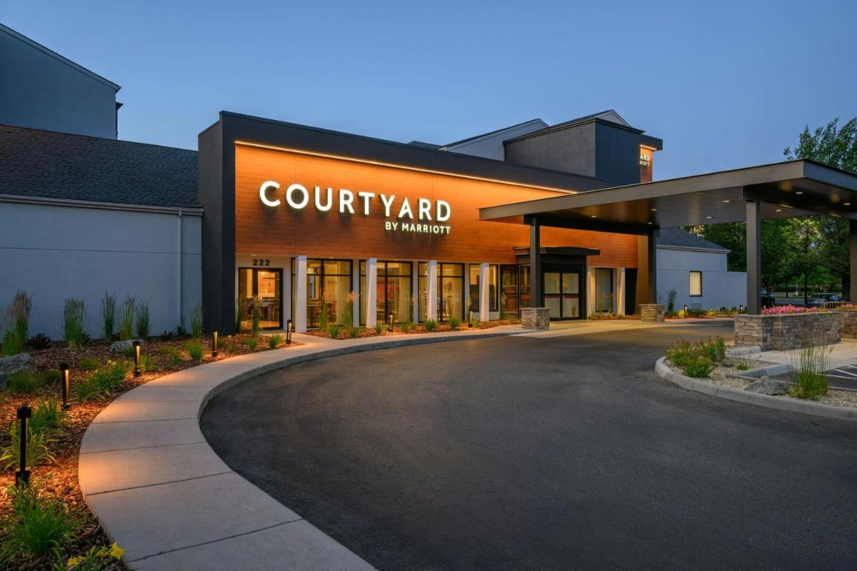 Courtyard Boise Downtown - image 3