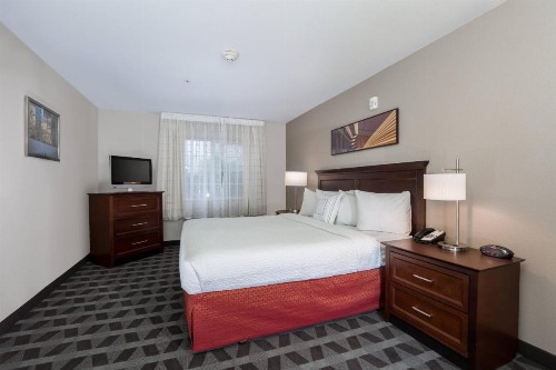 TownePlace Suites by Marriott Boise Downtown/University - image 4