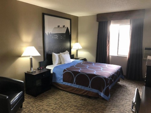 Super 8 by Wyndham Boise - image 22
