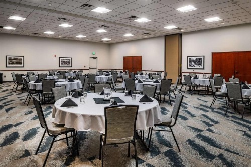 Best Western Vista Inn at the Airport - image 17