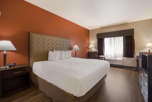 Best Western Northwest Lodge - image 14