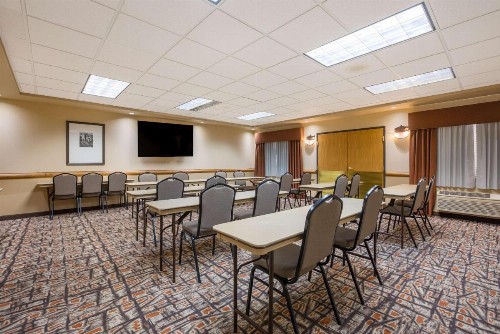 Best Western Northwest Lodge - image 35