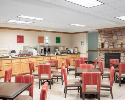 Comfort Suites Boise Airport - image 8
