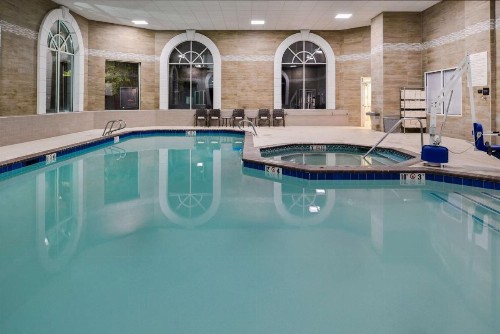 Hampton Inn & Suites Boise/Spectrum - image 12