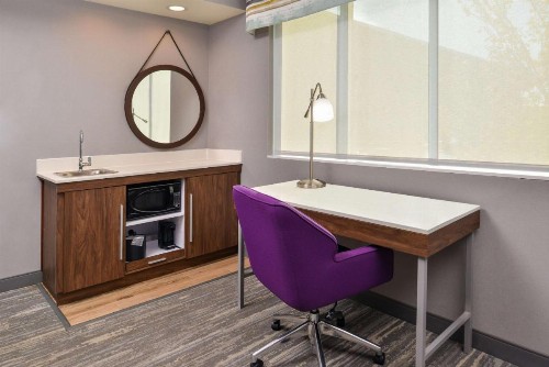 Hampton Inn & Suites Boise/Spectrum - image 14