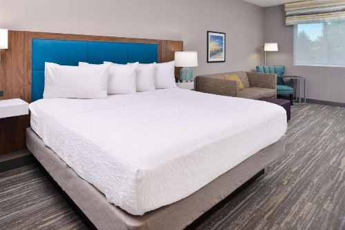 Hampton Inn & Suites Boise/Spectrum - image 6