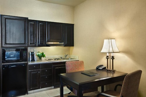 Oxford Suites Boise - image 10