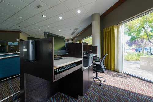 Holiday Inn Express Boise Downtown an IHG Hotel - image 44