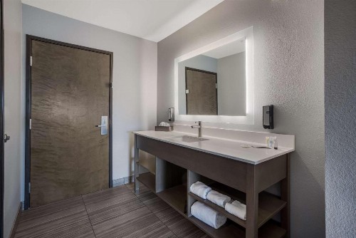 Red Lion Inn & Suites Boise Airport - image 18