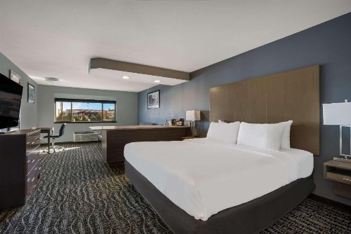 Red Lion Inn & Suites Boise Airport - image 22