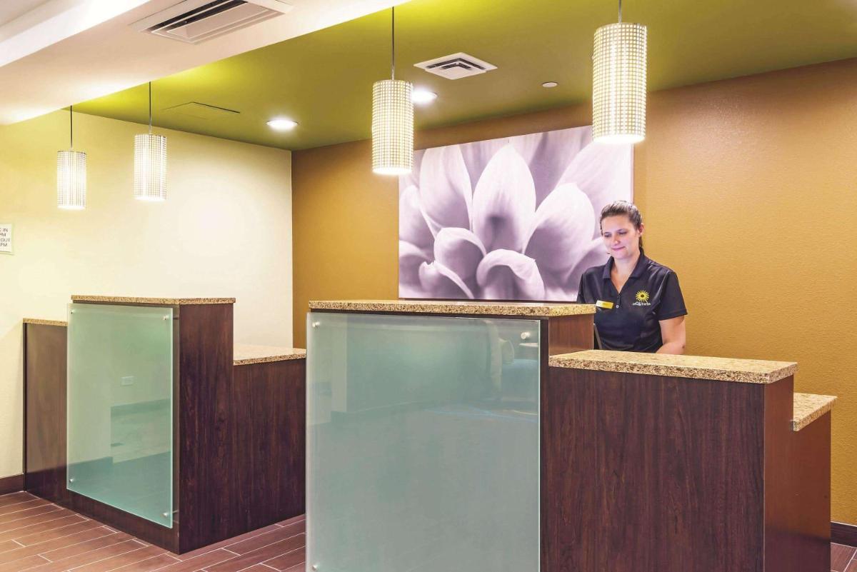 La Quinta by Wyndham Boise Towne Square - image 3