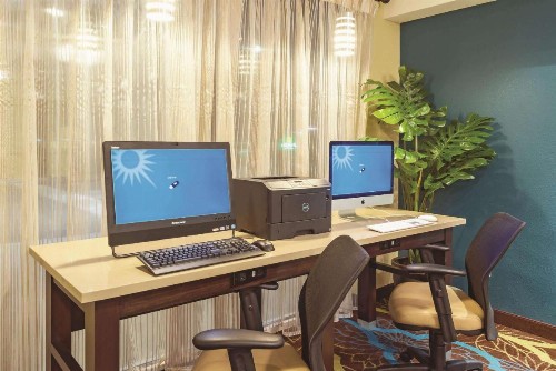 La Quinta by Wyndham Boise Towne Square - image 38