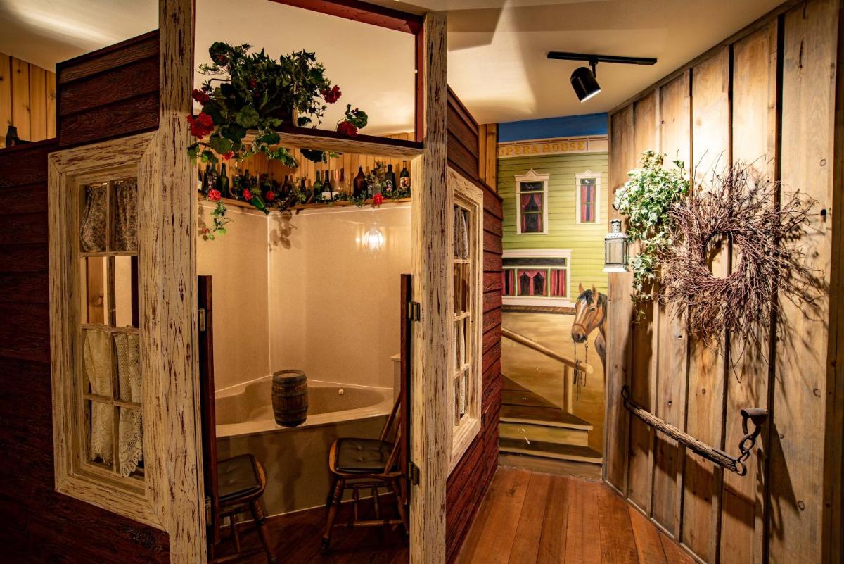 The Anniversary Inn - Boise - image 4