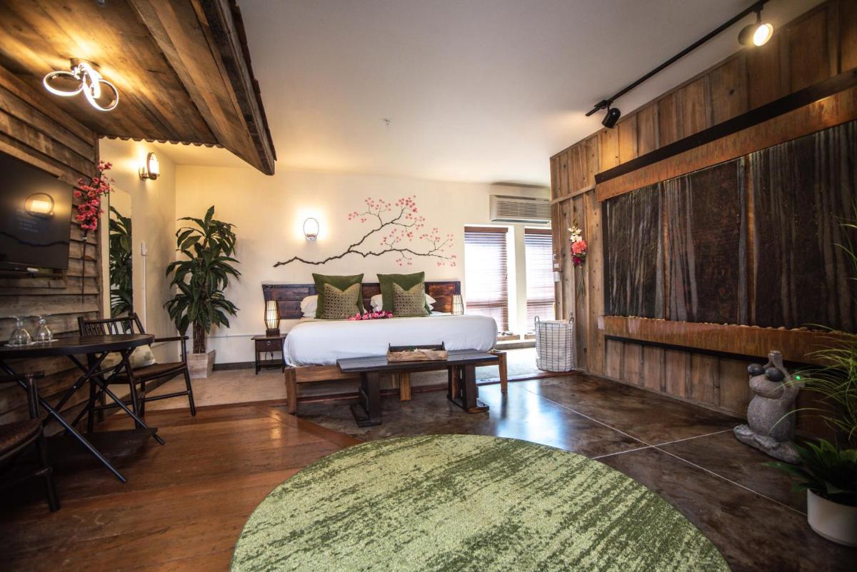 The Anniversary Inn - Boise - image 7