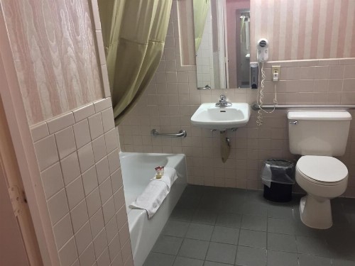 Americas Best Value Inn & Suites-Boise - image 11