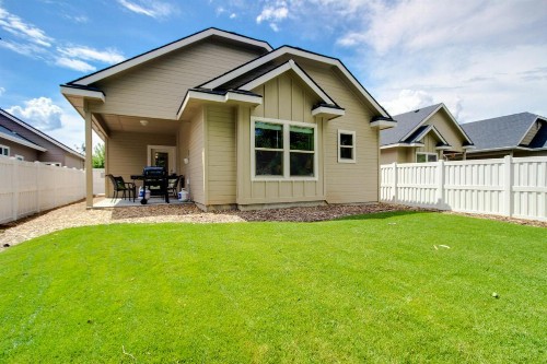 Sunglow Townhouse - image 10