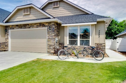 Sunglow Townhouse - image 3