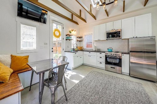 Pueblo Street Tiny Home - image 11