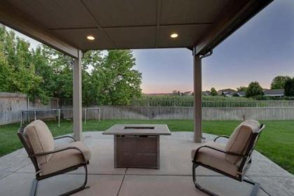Morning Court - image 5