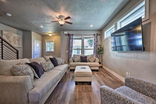 Updated Boise Home More Than 3 Miles to Downtown and BSU!