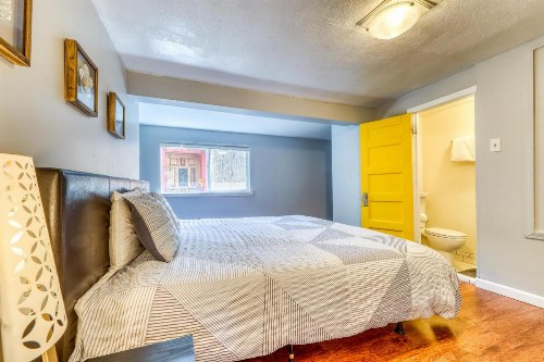 Gem Cottage by the Depot - image 7