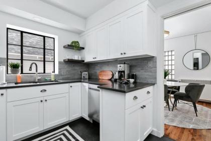 Luxury Living Near the Heart of Downtown Boise - image 13