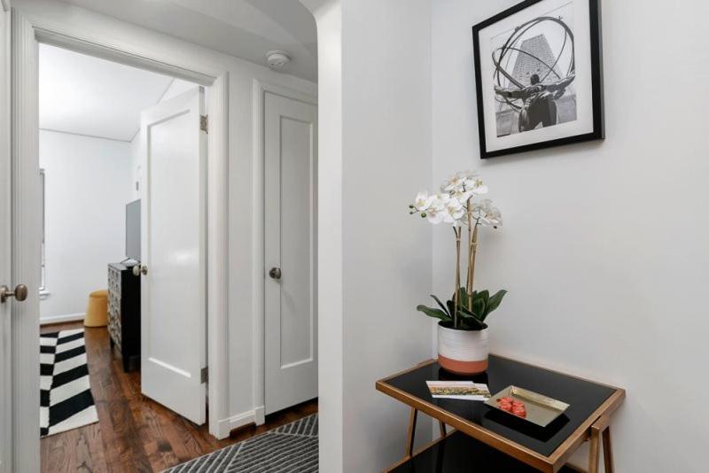 Luxury Living Near the Heart of Downtown Boise - image 3
