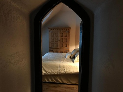 Highlands Castle - image 21