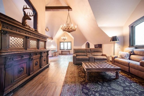 Highlands Castle - image 42