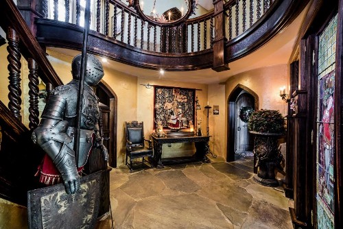 Highlands Castle - image 49
