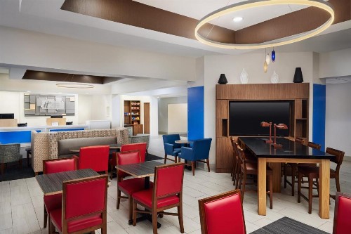 Holiday Inn Express & Suites Bonifay an IHG Hotel - image 29