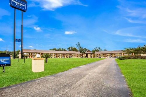 Rodeway Inn - image 4