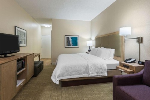 Hampton Inn Bonita Springs Naples North - image 10