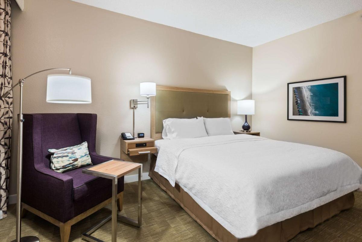 Hampton Inn Bonita Springs Naples North - image 2