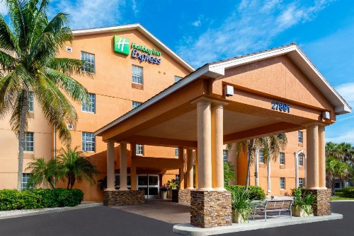 Holiday Inn Express Hotel & Suites Bonita Springs/Naples an IHG Hotel