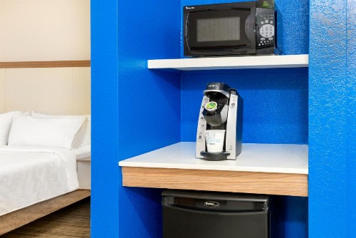 Holiday Inn Express Hotel & Suites Bonita Springs/Naples an IHG Hotel - image 22