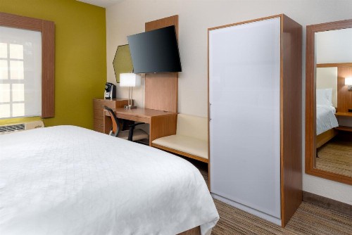 Holiday Inn Express Hotel & Suites Bonita Springs/Naples an IHG Hotel - image 32