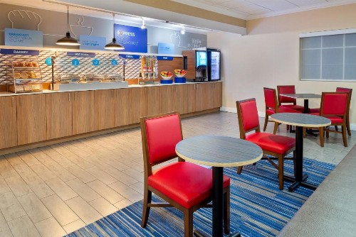 Holiday Inn Express Hotel & Suites Bonita Springs/Naples an IHG Hotel - image 37