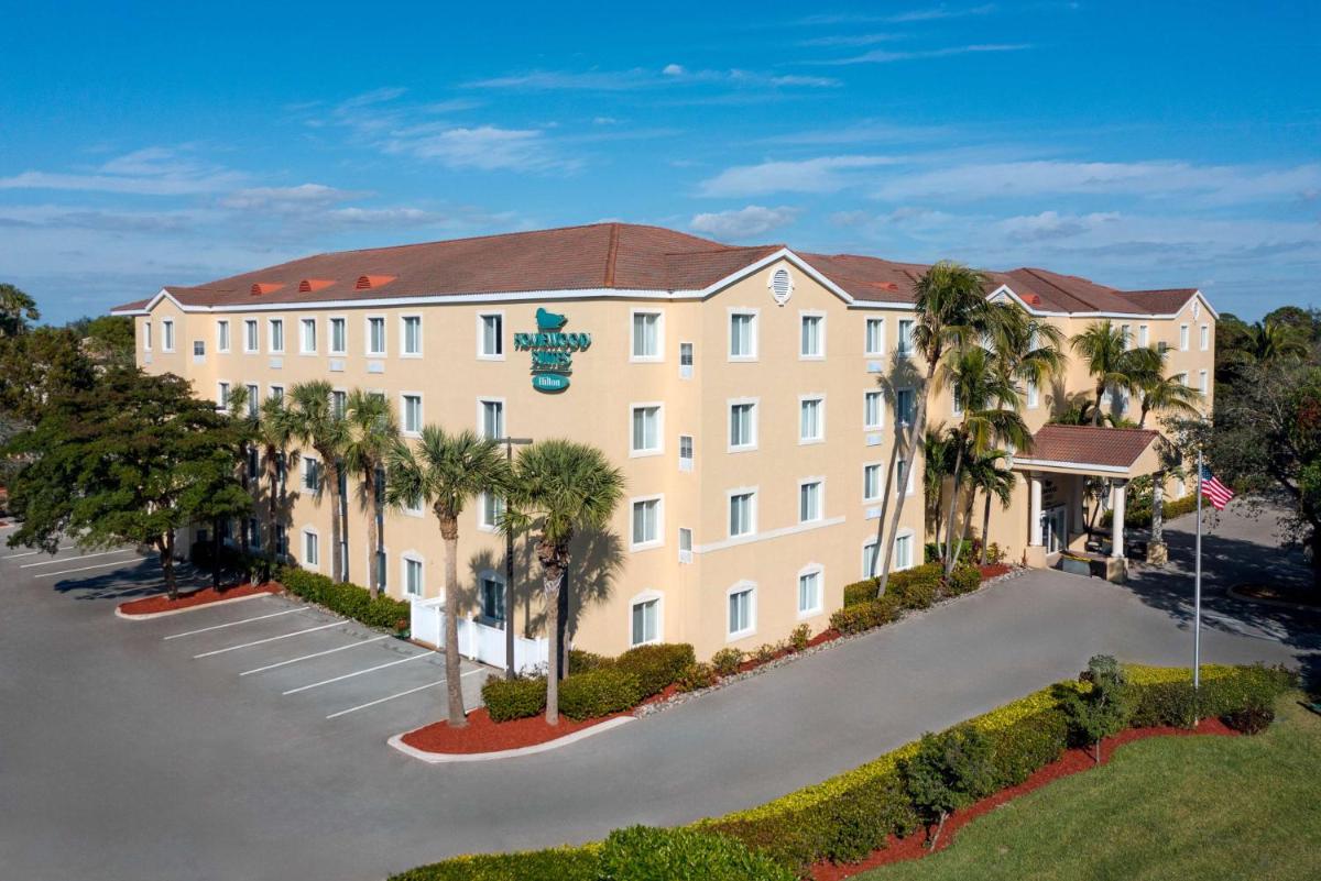 Homewood Suites by Hilton Bonita Springs - main image