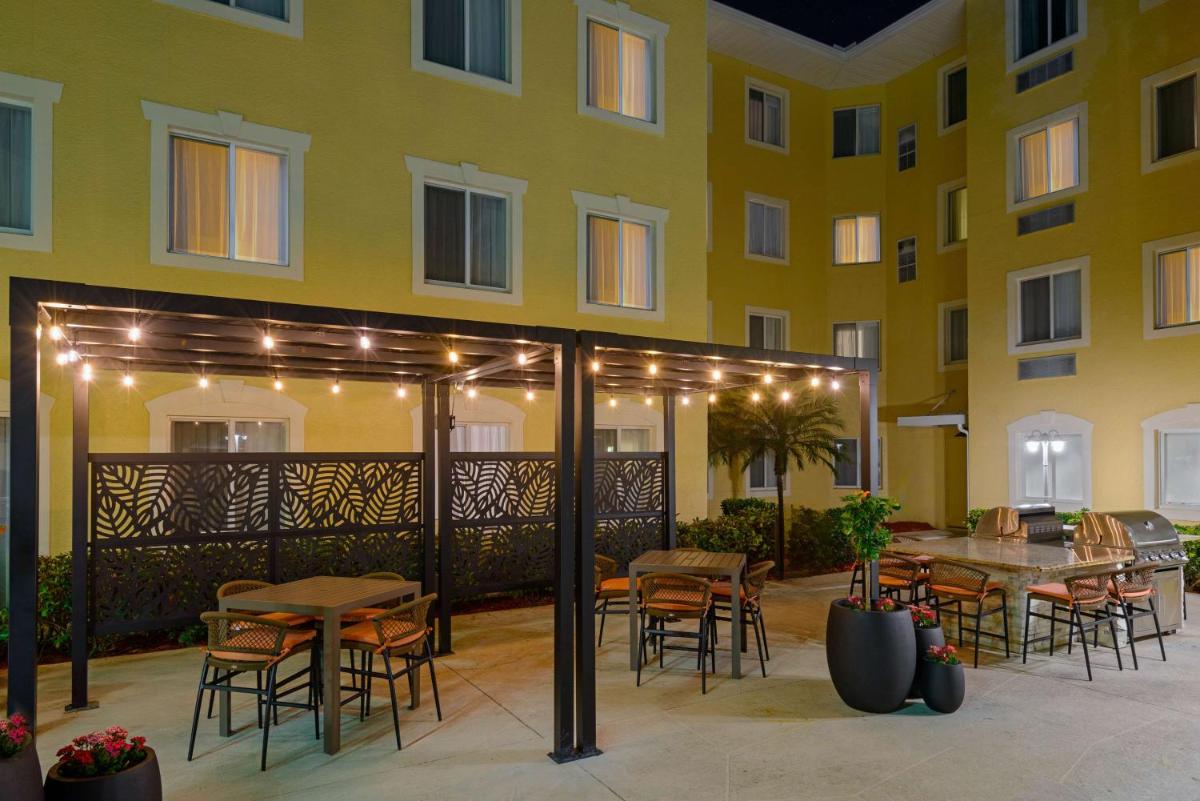Homewood Suites by Hilton Bonita Springs - image 3