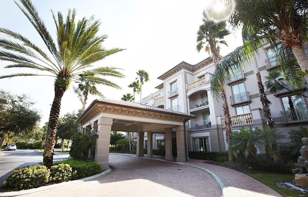 Trianon Bonita Bay Hotel - main image
