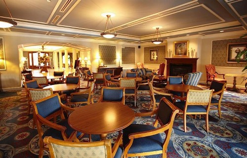 Trianon Bonita Bay Hotel - image 18