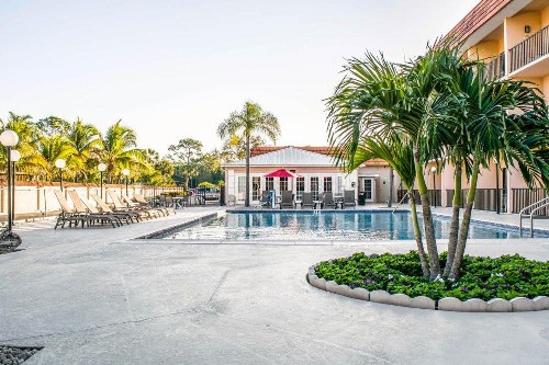 Baymont by Wyndham Bonita Springs - image 17