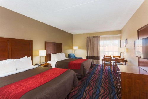 Baymont by Wyndham Bonita Springs - image 25