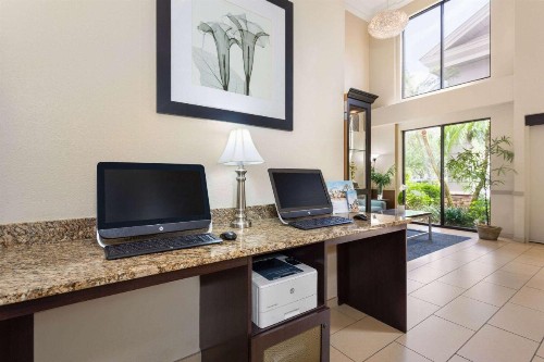 La Quinta by Wyndham Bonita Springs Naples North - image 25