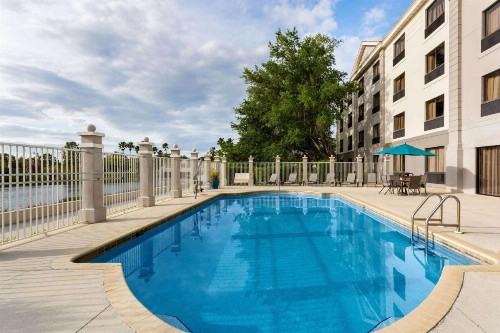 La Quinta by Wyndham Bonita Springs Naples North - image 26
