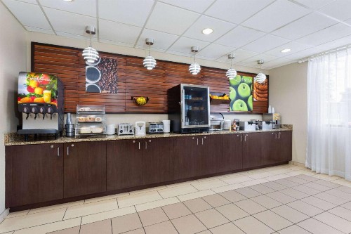 La Quinta by Wyndham Bonita Springs Naples North - image 30