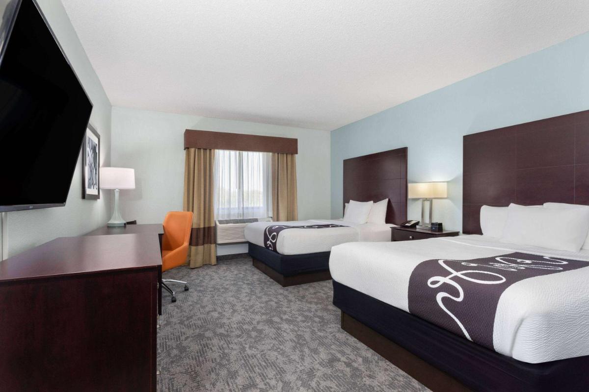 La Quinta by Wyndham Bonita Springs Naples North - image 7